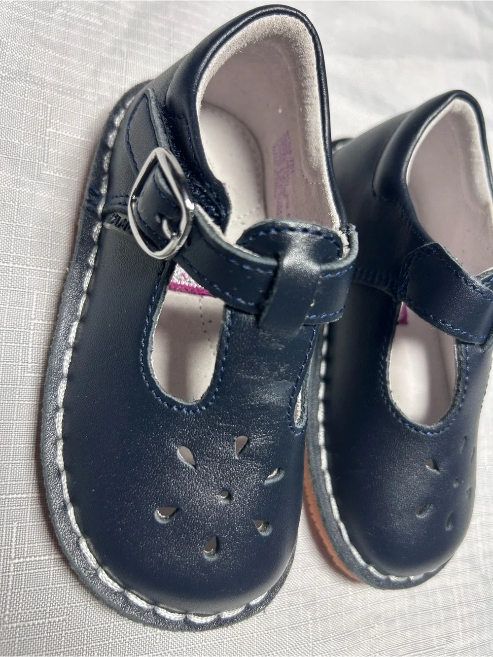 NEW L'Amour Shoes Joy Classic Leather T-Strap Mary Jane Size 6, Navy Blue